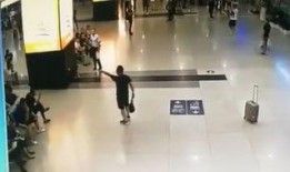 青岛飞机场爆料视频曝光