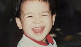 王嘉尔父母爆料视频大全,揭秘明星背后的温馨家庭生活