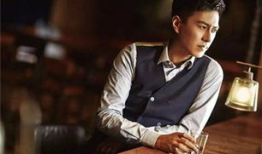 娱乐大爆料靳东是谁呀视频,揭秘靳东的星光之路