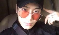 王嘉尔父母爆料视频大全,揭秘明星背后的温馨家庭生活